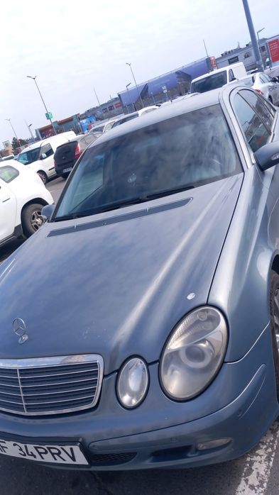 Mercedes E-Class 2004

390.000
