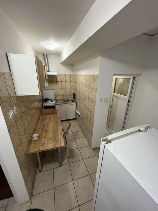 De inchiriat apartament 2 camere