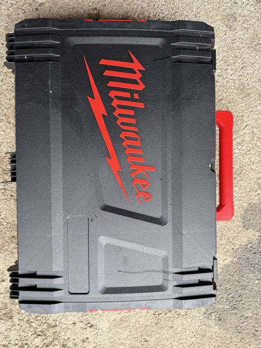 Fierastrau sabie Milwaukee turatie  m18 cu variator fsx stare  nou