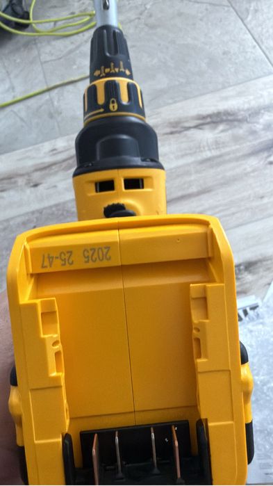 Vind filetanta rigips noua dewalt