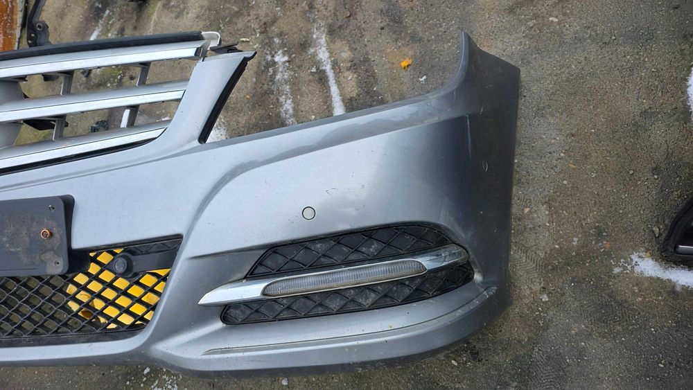 Bara fata Mercedes C Class W204 facelift AMG originala