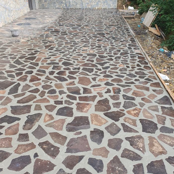 Piatră naturala de munte și decorativa Gazon