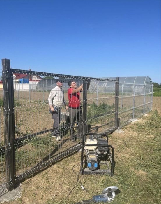 Construim garduri la comanda clientului