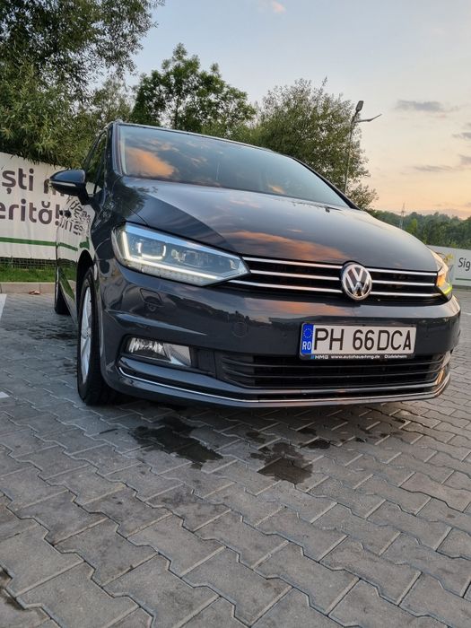 Volkswagen Touran Highline 2.0 TDI 150 CP 2016 – Full LED, Distronic, Webasto, Istoric complet, Fără investiții