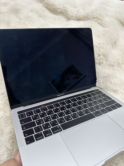 MacBook Pro 13" 2019  8GB / 128GB SSD
