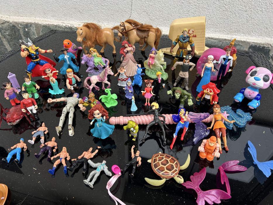 Figurine jucarie - papusi, printi, printese , vrajitoare