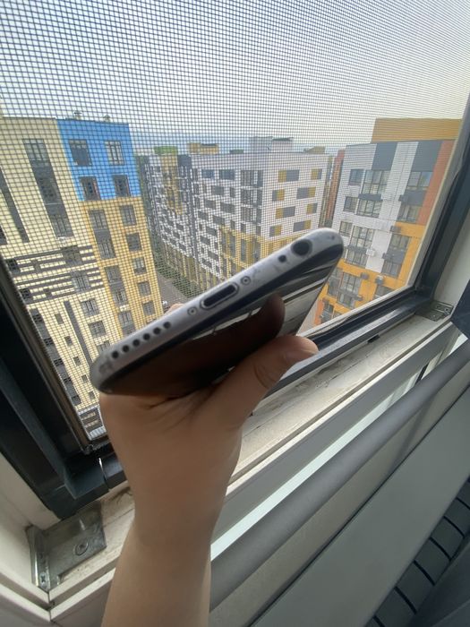 Телефон  Айфон 6s