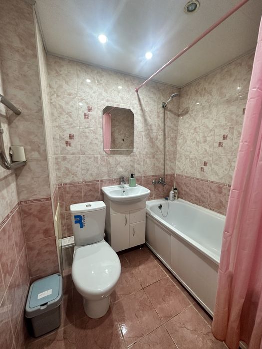 1 ком кв 4мкр 6д Посуточно