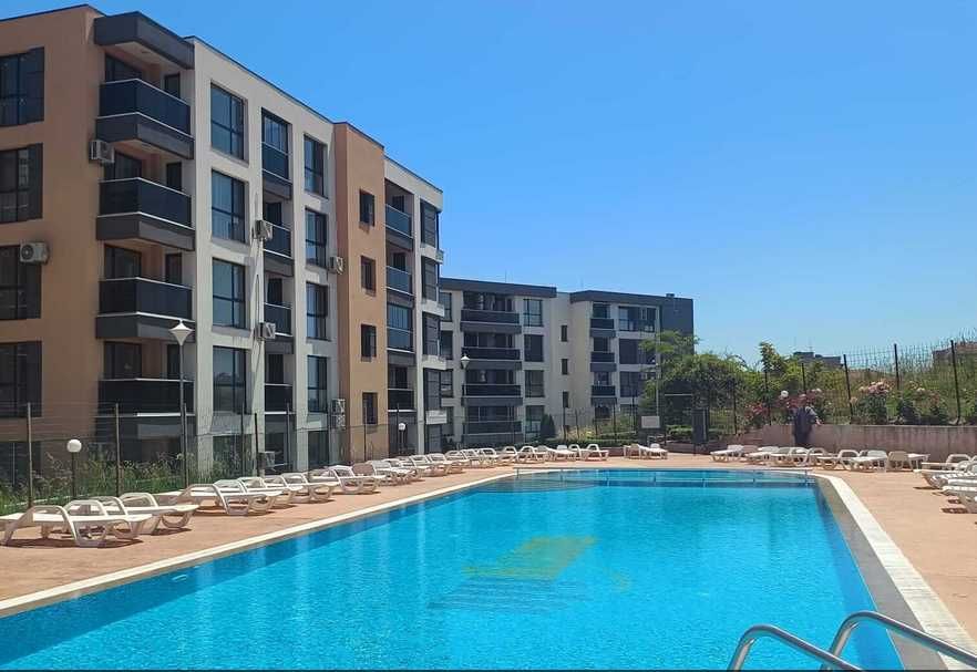 Продава се Двустаен апартамент в Бургас, Меден рудник - зона Д - 63 кв.м за 1191 €/кв.м - Снимка #16