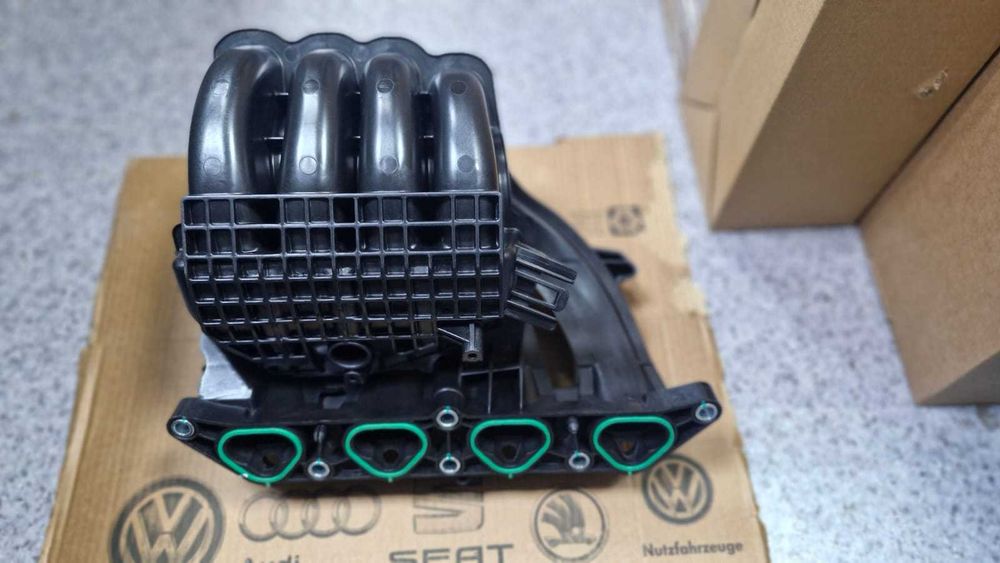 Коллектор впускной 1.6 объем CFNA двигатель