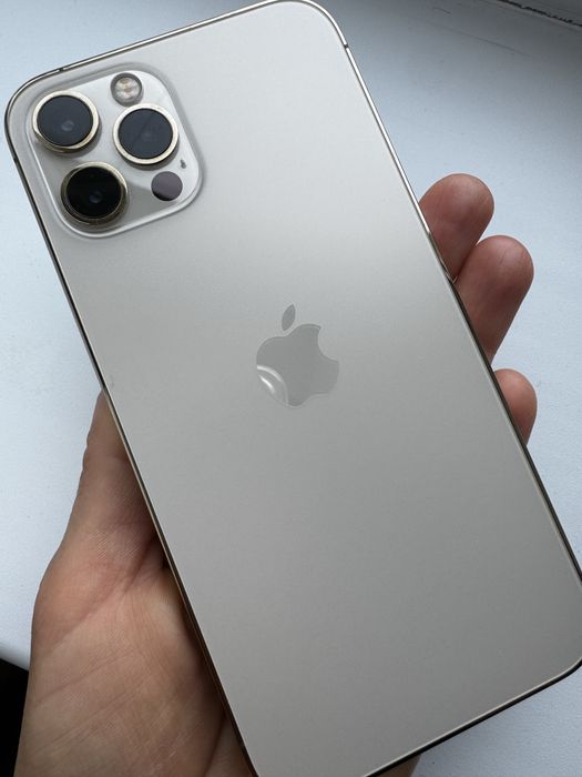Продам iPhone 12 Pro 128 ГБ
