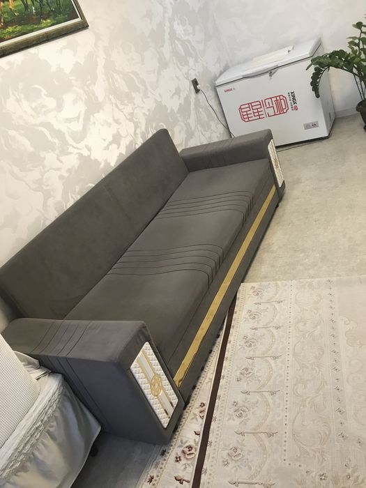 Продам диван тахта