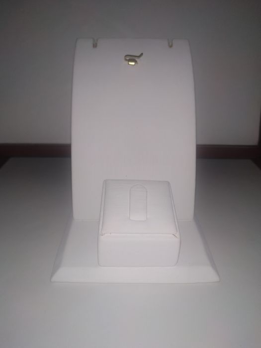 Подставка для ювелирных изделий