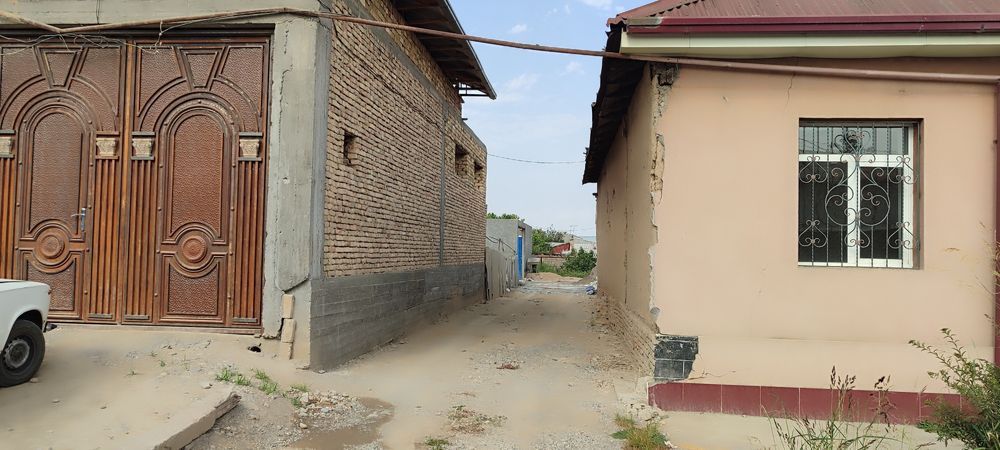 Ер сотилади 4,2 сотих ,1сотих 18000 дан