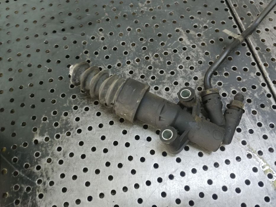 pompa ambreiaj 1.4 b kfu peugeot  207