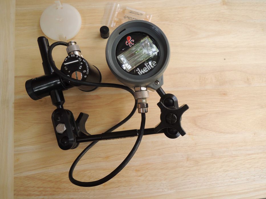 Blitz subacvatic Ikelite Digital Substrobe DS 50