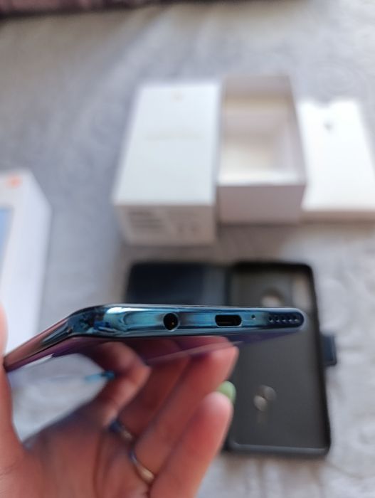 Телефон Huawei P30 lite 128GB RAM 4GB