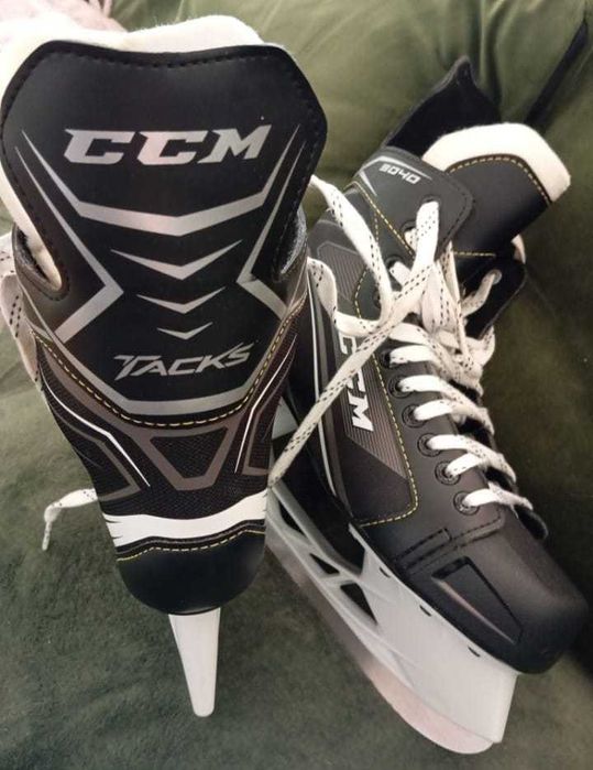 Patine gheață  CCM Tacks 9040SR hochei