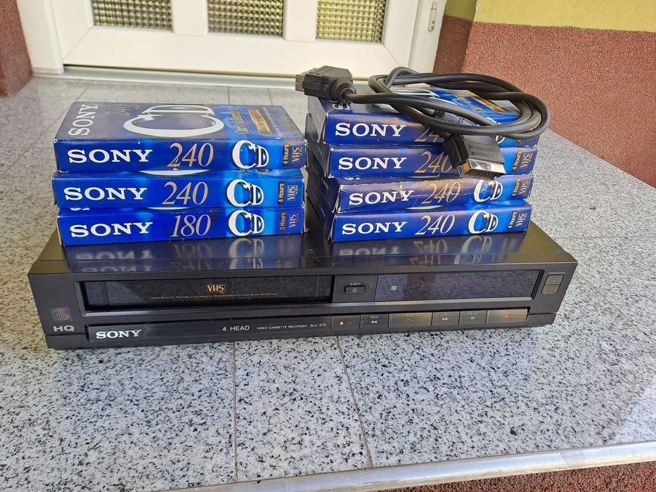 Vând video recorder Sony
