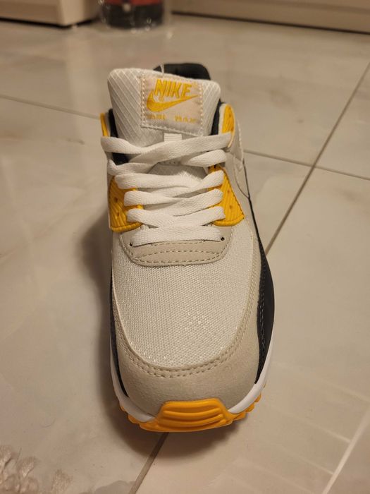 Nike Air Max 90 Маратонки, НОВИ