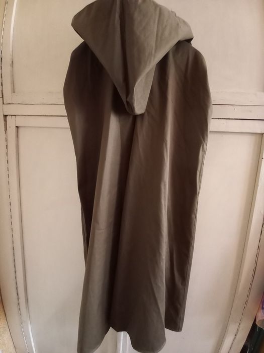 продаю военный офицерский плащ накитка образца 1943 года.