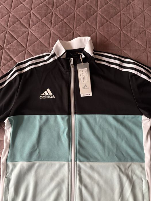 Спортно горнище Adidas ново