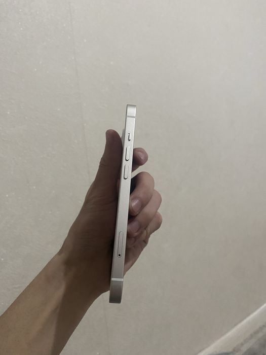 Iphone 13/белого цвета