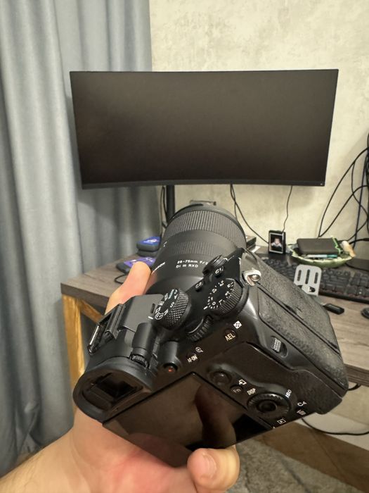 Sony a7III в комплекте