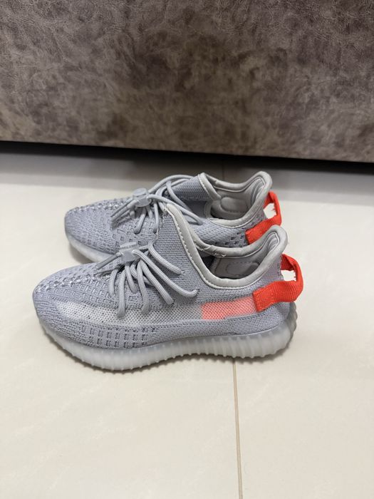 Adidasi Adidas Yeezy copii