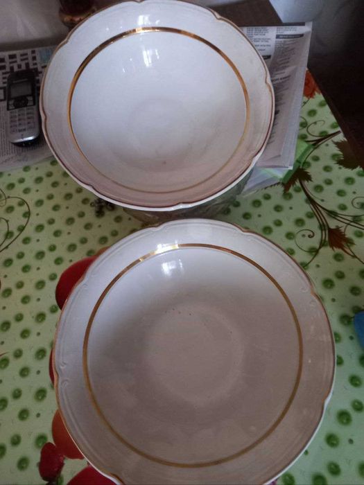 Фарфоровые глубокие салатницы 4 шт.