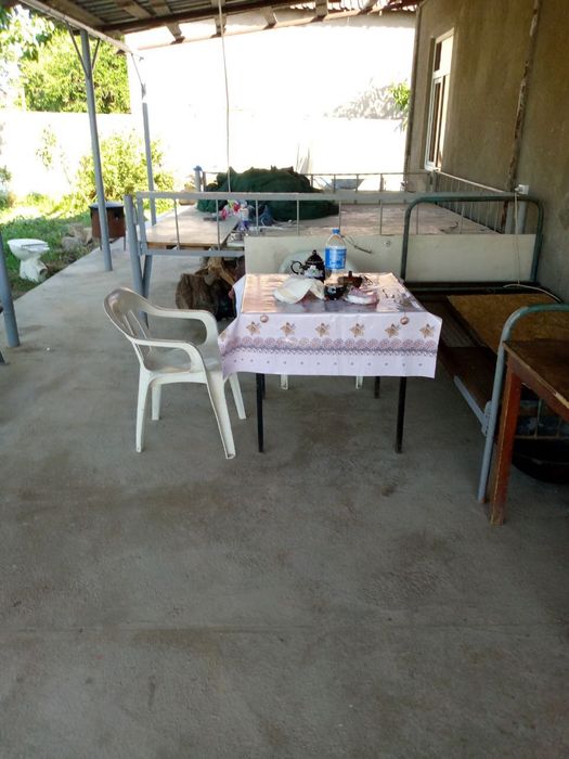 Yangi toshkentga yaqin joyda Dacha sotiladi srochna