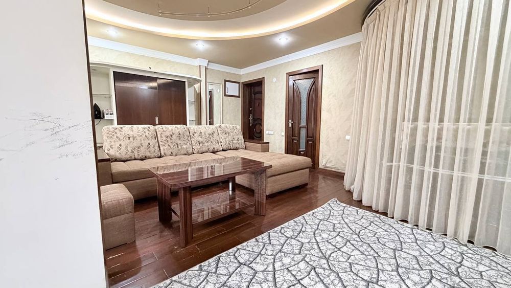 Продаётся 1 комнатная квартира на Ц1, ориентир Бон, кирпичный дом