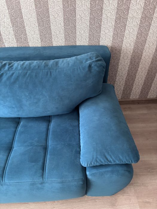 Продам диван в отличном состоянии.