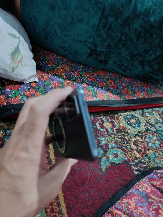 Vivo v21 8+4gb/128gb ishlashi zo'r. Korobka bor