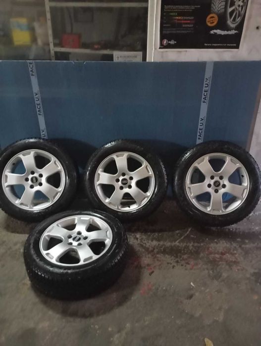 Гуми и джанти 225/55/17 зимни.