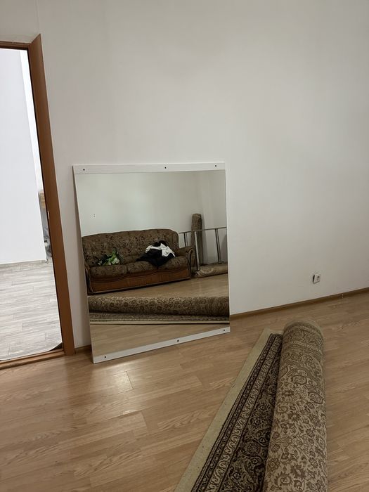 Срочно продам большое зеркало 110/130