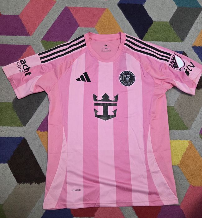 Tricouri de fotbal