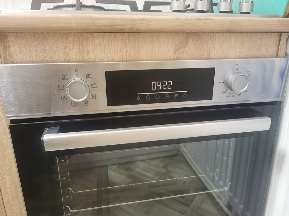 Cuptor electric  beko