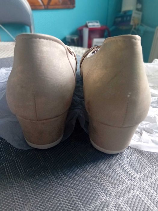 Дамски обувки 38