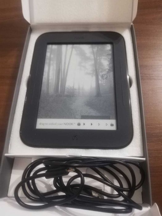 Barnes & Noble NOOK Simple Touch 6" e-reader - NOOK електронен четец