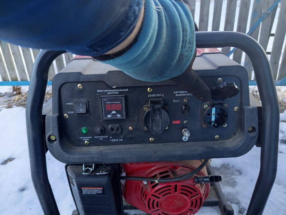 Бензиновый генератор