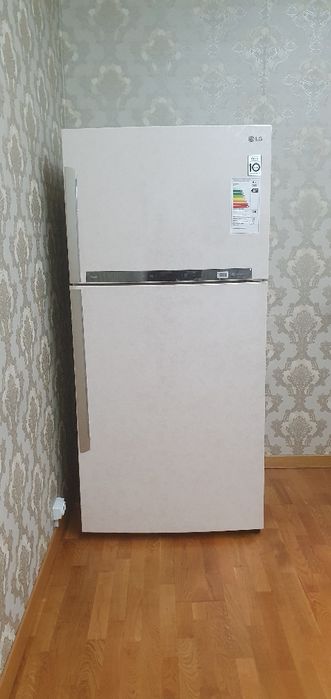 Продам холодильник LG