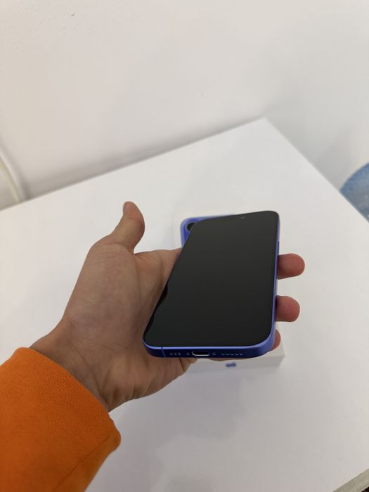 Iphone 16 Ultramarine