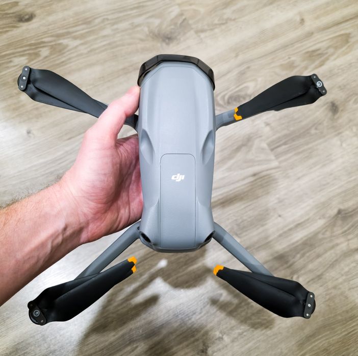 DJI Air 3s квадрокоптер