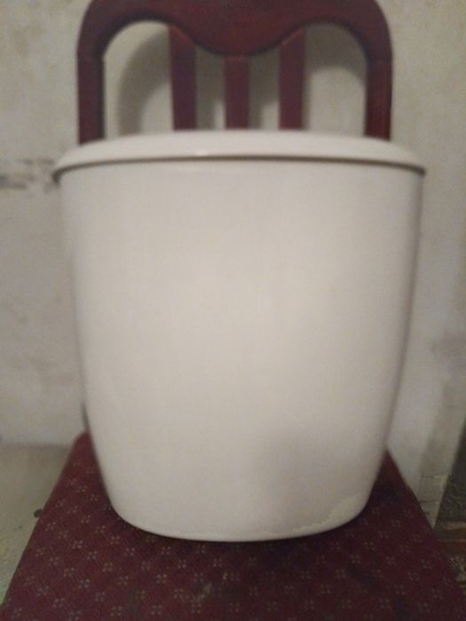 Бачок от унитаза
