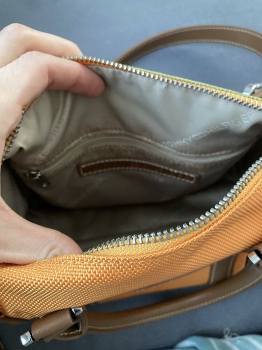 Geanta Tommy Hilfinger