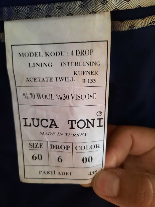 Продам костюм...