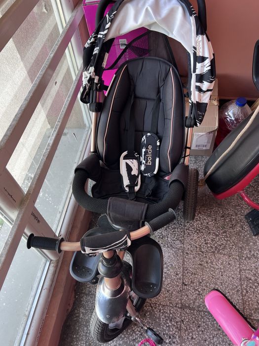 Продавам триколка със сенник Chipolino