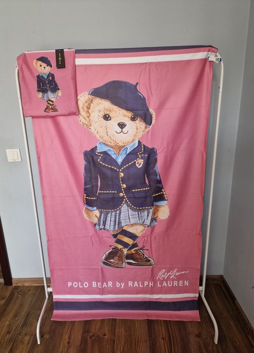 Страхотна плажна хавлия 
POLO RALPHLAUREN
,голям размер 180см х 90см 
нова с етикет 

Най-висок клас материя и

изработка

Всеки един продукт идва в п