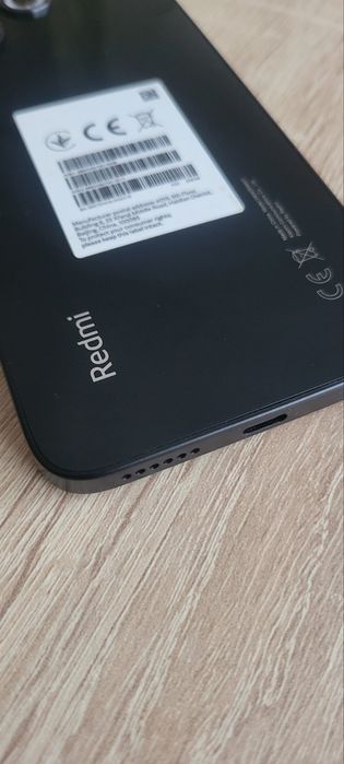 Продавам Xiaomi redmi 13